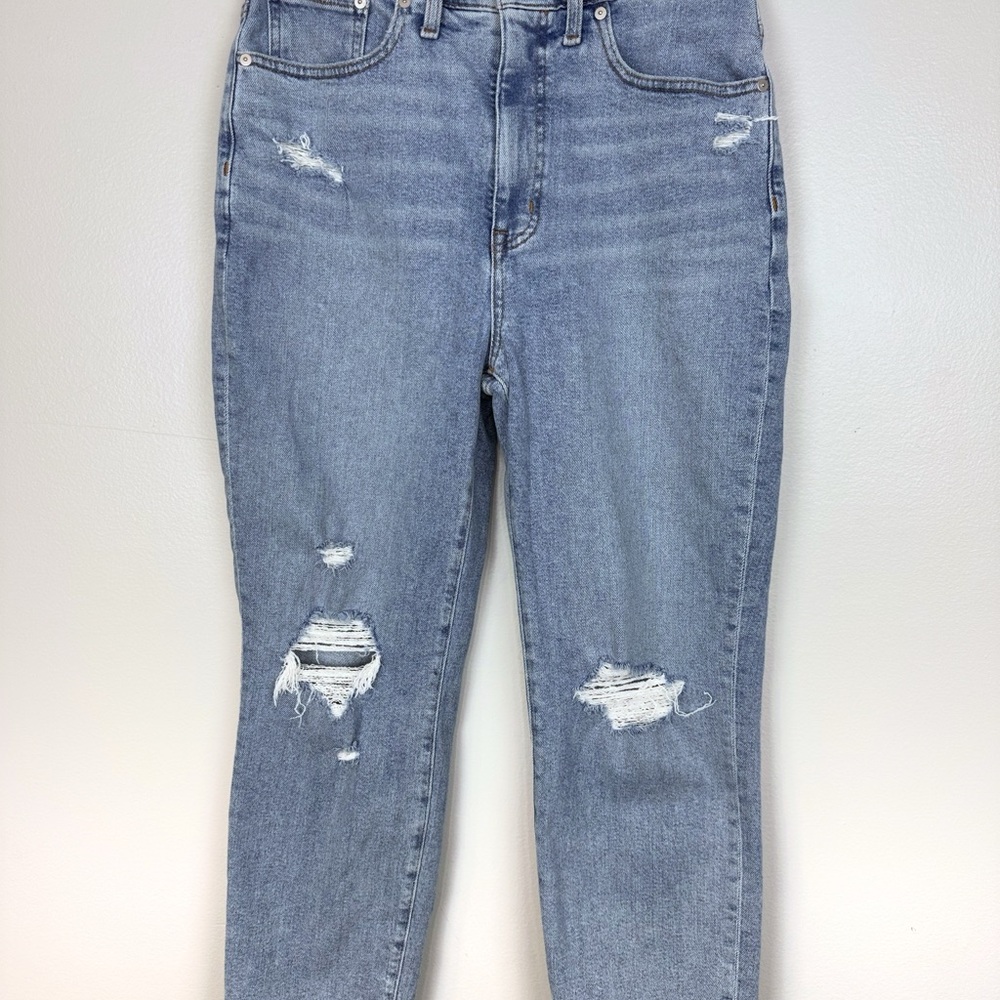 Madewell "TheMom" Jean Size 29 Distressed Light Wash